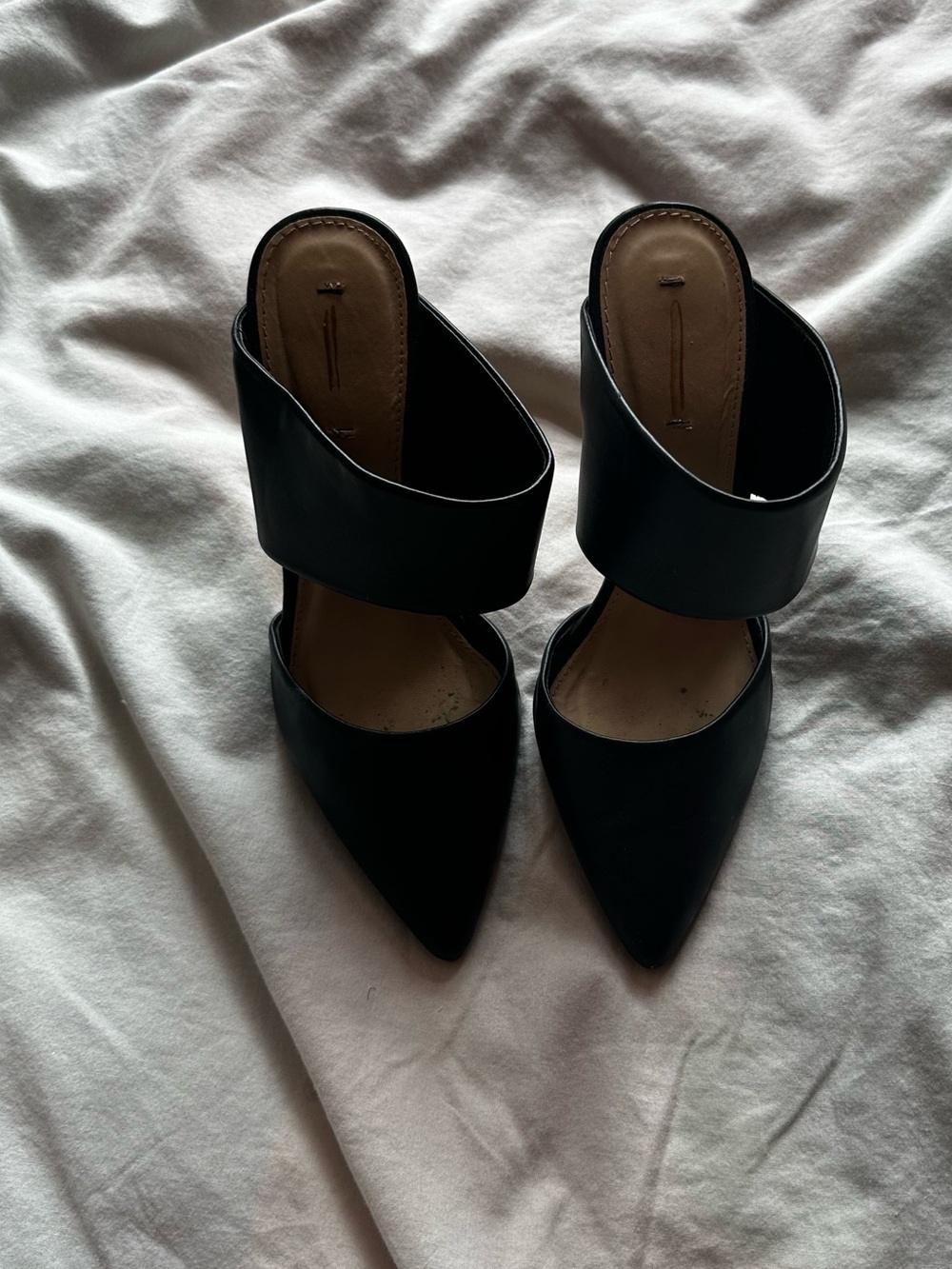 Minimalist Contemporary Pointed Toe Mule Heels Black Slip On Pumps Size 7